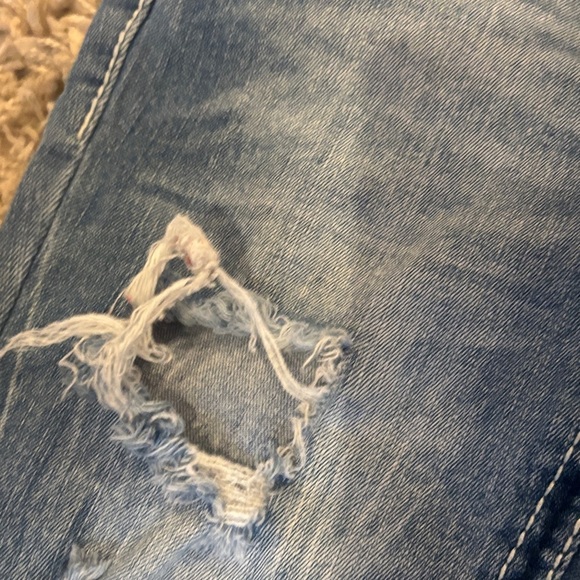 Amethyst Jeans Distressed Boot Cut in Faded Blue - Picture 3 of 8